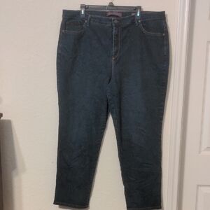 Gloria Vanderbilt Amanda Women's Plus Size Stretch Blue Jeans. Size 22W
